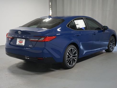 New 2026 Toyota Camry XLE image 8