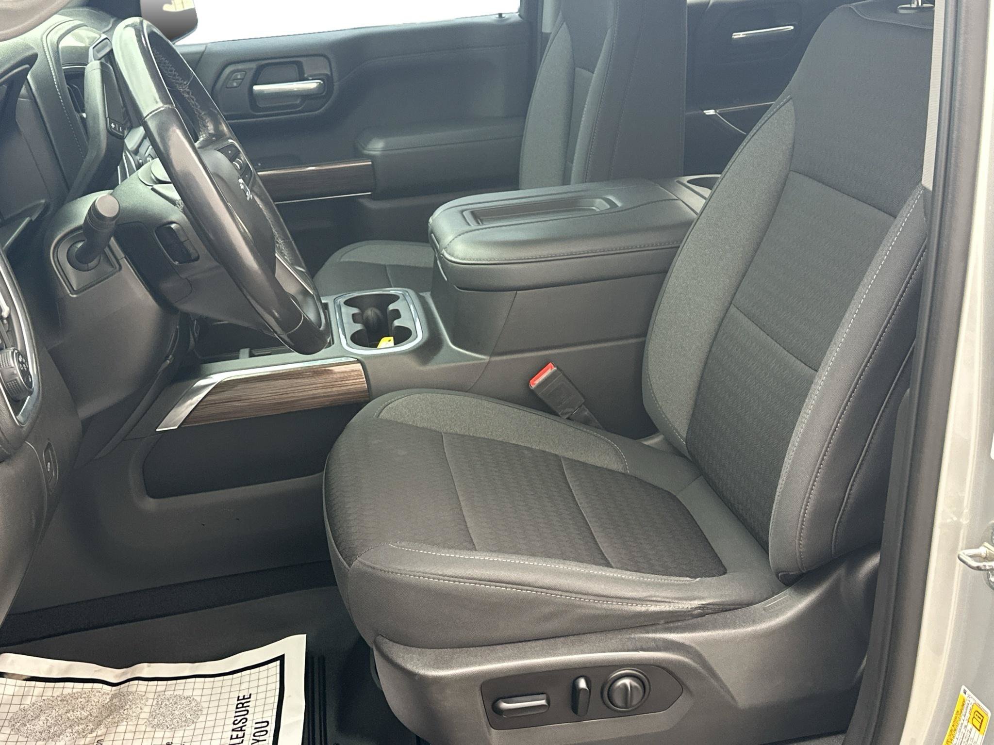 Used 2021 Chevrolet Silverado 1500 LT Trail Boss w/ Safety Package AWD/4WD image 5