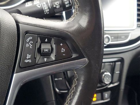 Used 2019 Buick Encore Preferred image 17