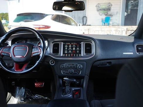 Used 2019 Dodge Charger GT RWD image 10