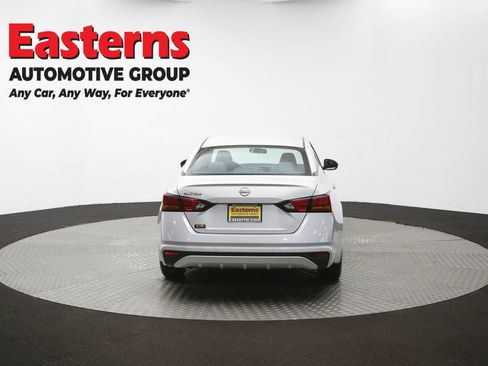 Used 2024 Nissan Altima 2.5 S FWD image 35