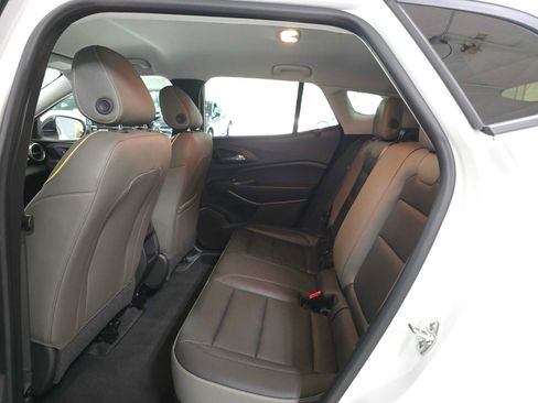 Used 2025 Chevrolet Trax ACTIV w/ Driver Confidence Package FWD image 16