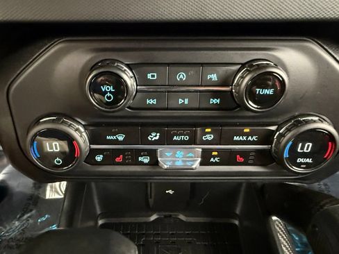Certified 2024 Ford Bronco Raptor w/ Interior Carbon Fiber Pack 6 AWD/4WD image 36