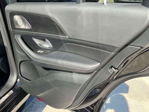 Used 2025 Mercedes-Benz GLE 350 4MATIC image 16