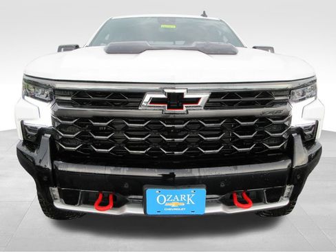 New 2026 Chevrolet Silverado 1500 ZR2 w/ LPO, Dark Essentials Package AWD/4WD image 9