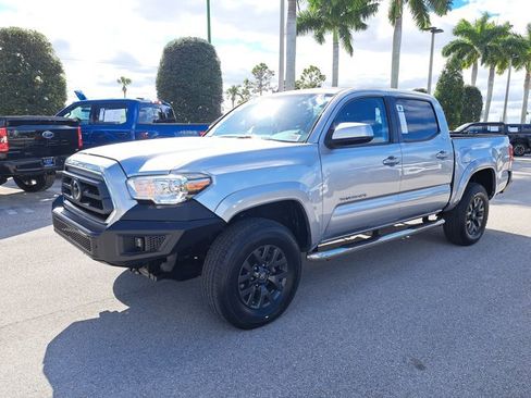 Used 2021 Toyota Tacoma SR5 image 3