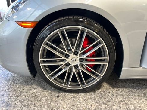 Used 2021 Porsche 718 Cayman S RWD image 37