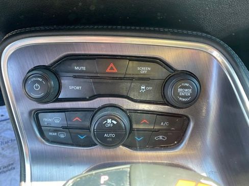 Used 2018 Dodge Challenger SXT RWD image 16