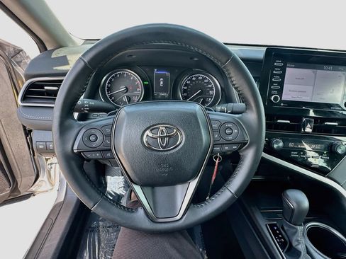 Used 2024 Toyota Camry SE FWD image 10