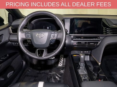 Used 2025 Toyota Camry SE FWD image 6