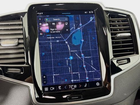 Used 2024 Volvo XC90 B6 Plus w/ Protection Package image 17