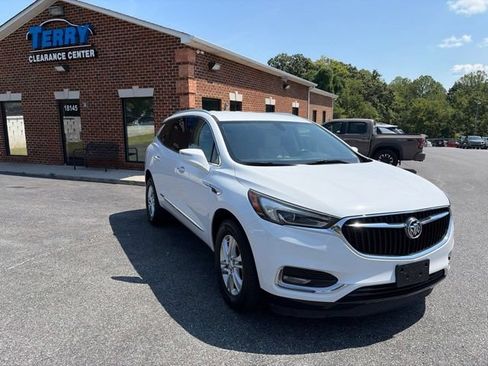 Used 2018 Buick Enclave Essence AWD/4WD image 1