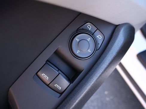 Used 2020 Chevrolet Camaro LT image 8