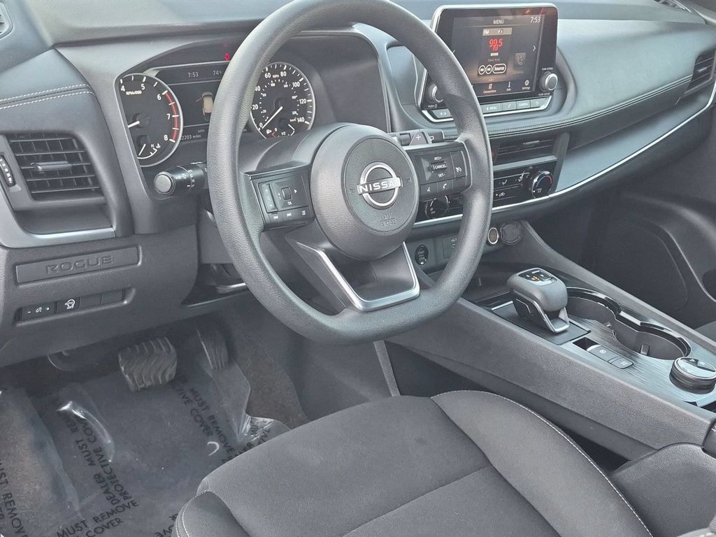 Used 2024 Nissan Rogue S AWD/4WD image 14