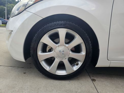 Used 2013 Hyundai Elantra Limited image 9