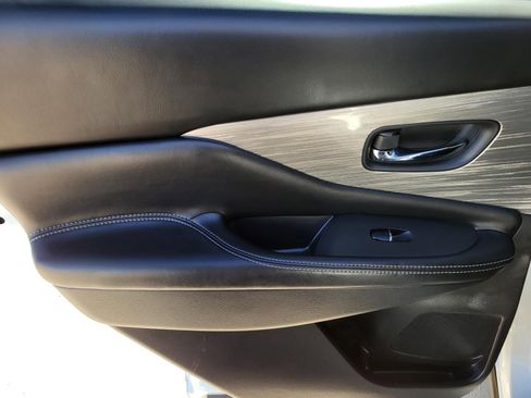 Certified 2017 Nissan Murano Platinum w/ Platinum Technology Package image 20