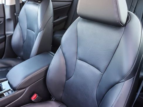 Used 2024 Honda Accord Touring image 27