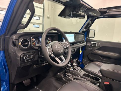 New 2026 Jeep Wrangler Sahara image 17