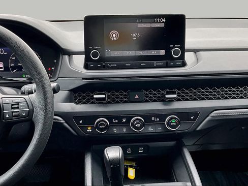 Used 2025 Honda Accord SE image 7