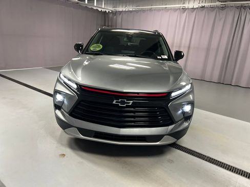 Used 2023 Chevrolet Blazer LT w/ Convenience Package FWD image 2