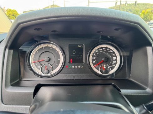 Used 2017 RAM 1500 ST w/ SXT Appearance Group image 11