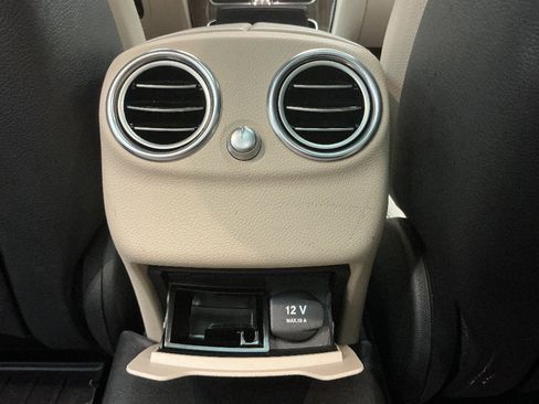 Used 2016 Mercedes-Benz C 300 4MATIC Sedan image 25