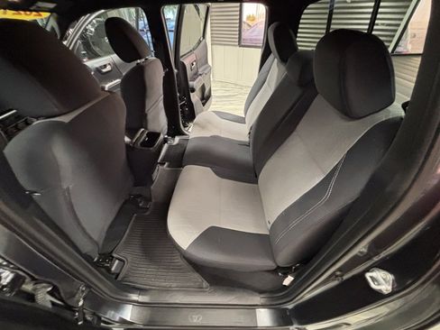 Used 2021 Toyota Tacoma TRD Off-Road image 50