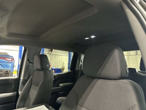 Used 2020 Chevrolet Silverado 1500 Custom w/ Custom Value Package AWD/4WD image 20