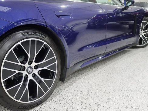 Used 2020 Porsche Taycan Turbo image 12