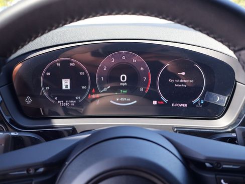 Certified 2025 Porsche Cayenne E-Hybrid AWD/4WD image 16