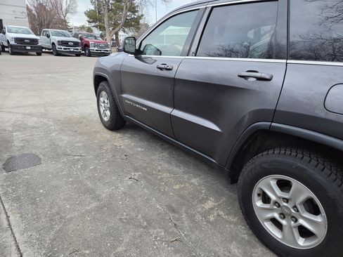 Used 2016 Jeep Grand Cherokee Laredo w/ Quick Order Package 23E image 8
