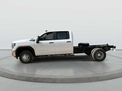 New 2026 GMC Sierra 3500 Pro w/ Convenience Package RWD image 5