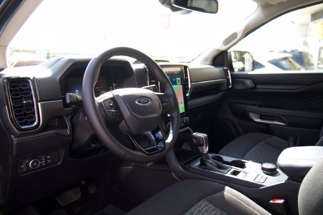 Used 2025 Ford Ranger XLT AWD/4WD image 16