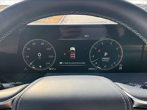 Certified 2025 INFINITI QX80 Sensory image 18