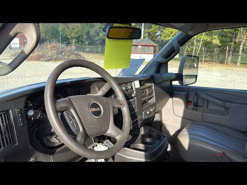 Used 2021 GMC Savana 3500 Extended w/ Power Convenience Package image 8