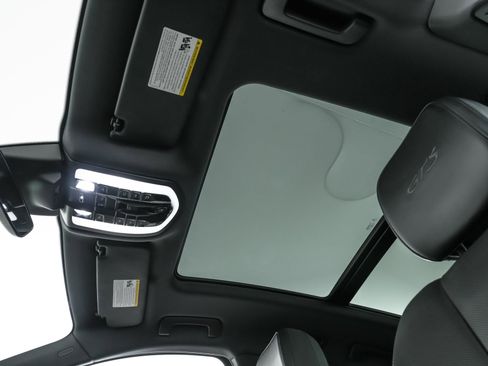 Used 2022 Porsche Macan GTS image 39