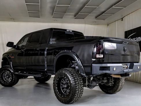 Used 2017 RAM 2500 Laramie w/ Sport Appearance Group image 10