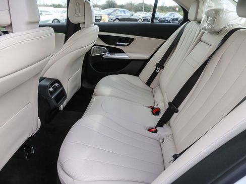 New 2024 Mercedes-Benz E 350 4MATIC Sedan image 16