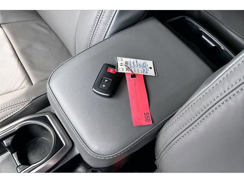 Used 2023 Toyota Tacoma SR5 w/ Technology Package AWD/4WD image 11