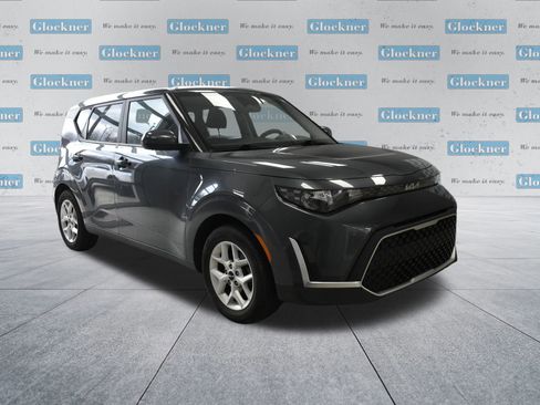 Used 2023 Kia Soul LX w/ LX Technology Package image 11