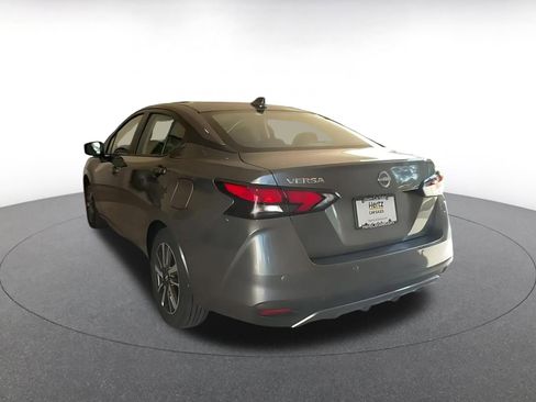 Used 2025 Nissan Versa SV image 11