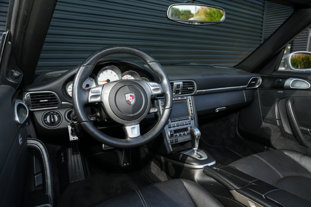 Used 2008 Porsche 911 Cabriolet image 30