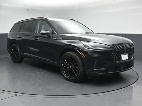Certified 2025 Lincoln Aviator Reserve w/ Equipment Group 201A AWD/4WD image 1