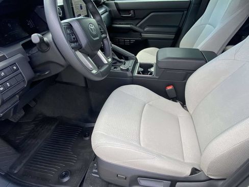 Used 2025 Toyota 4Runner SR5 RWD image 17