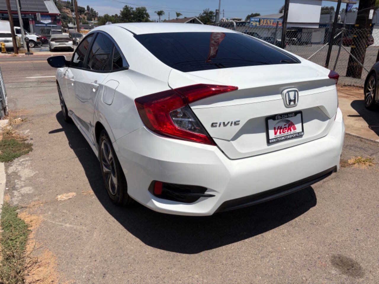 Used 2020 Honda Civic LX image 3