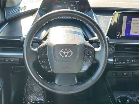 Used 2024 Toyota Prius LE image 12