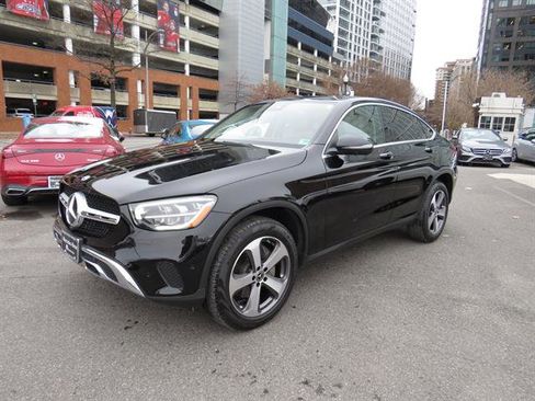 Certified 2022 Mercedes-Benz GLC 300 GLC 300 4MATIC image 1