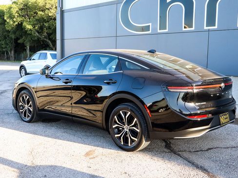 Used 2024 Toyota Crown XLE image 6