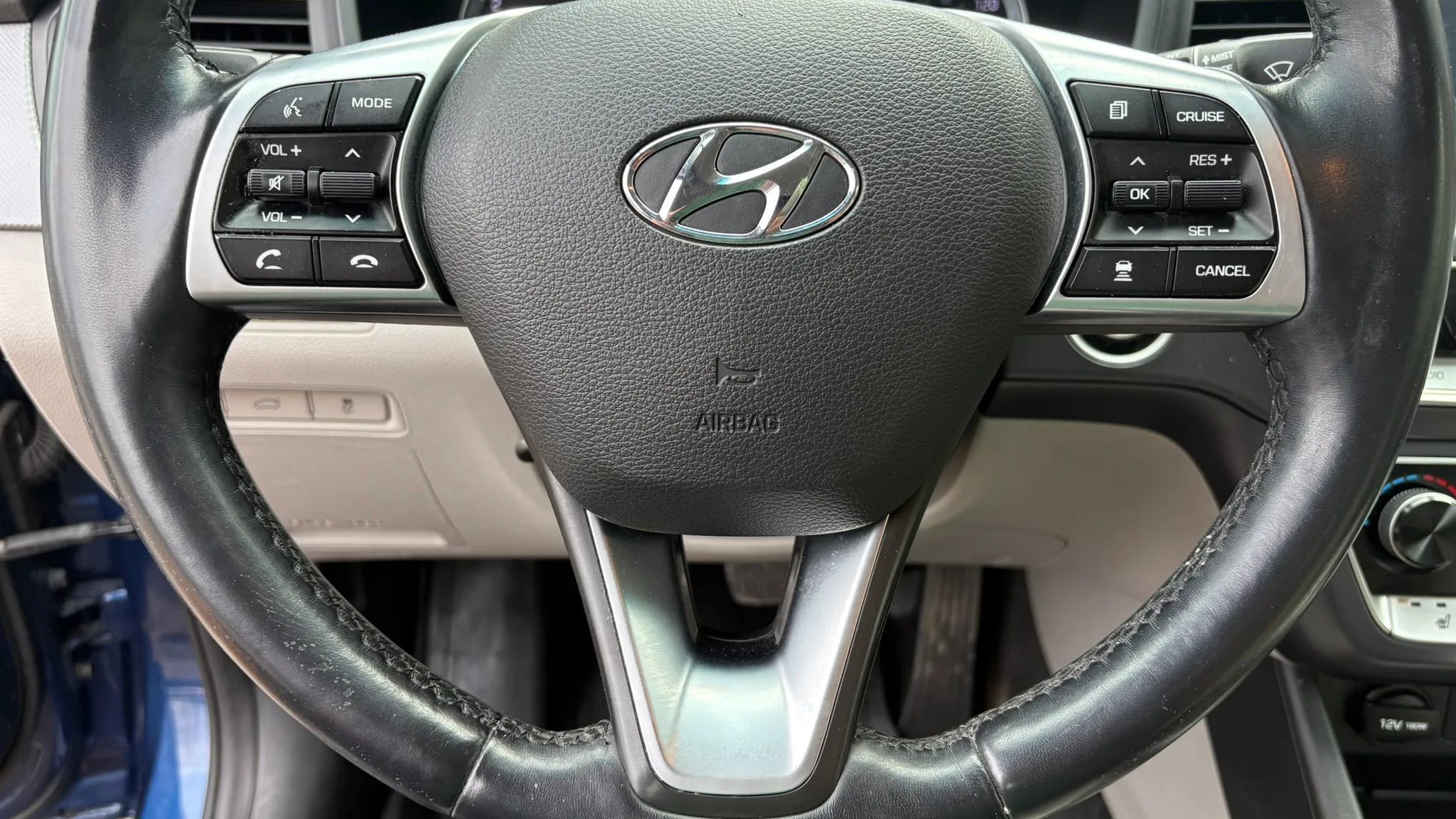Used 2019 Hyundai Sonata SEL w/ Tech Package 02 FWD image 18