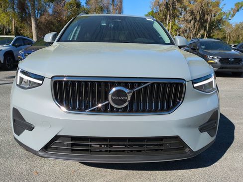 New 2025 Volvo XC40 B5 Core w/ Protection Package Premier image 9